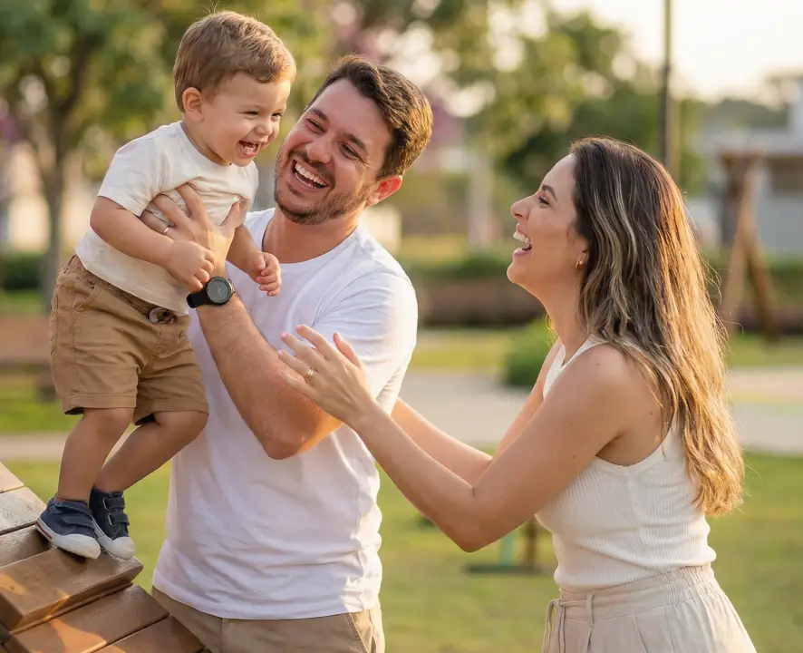 Família aproveitando um momento de lazer ao ar livre